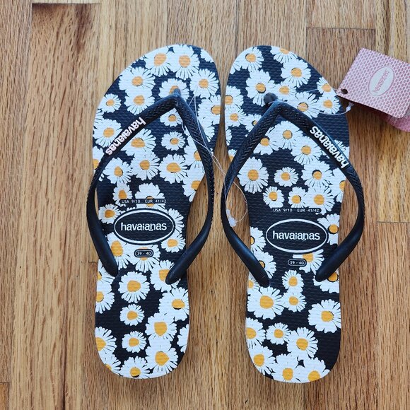 Havaianas Shoes - Havaianas Womens Shoes NWT Size 9/10 Slim Daisy White, Black Floral